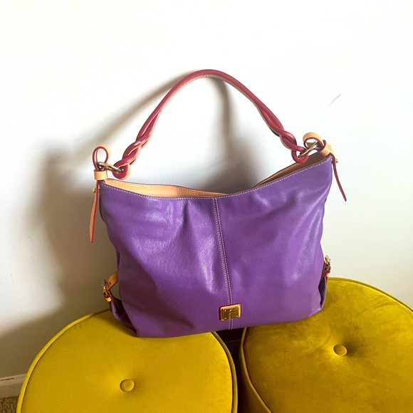 Beautiful eye-catching Purple Dooney&Burke - Picture 1 of 10